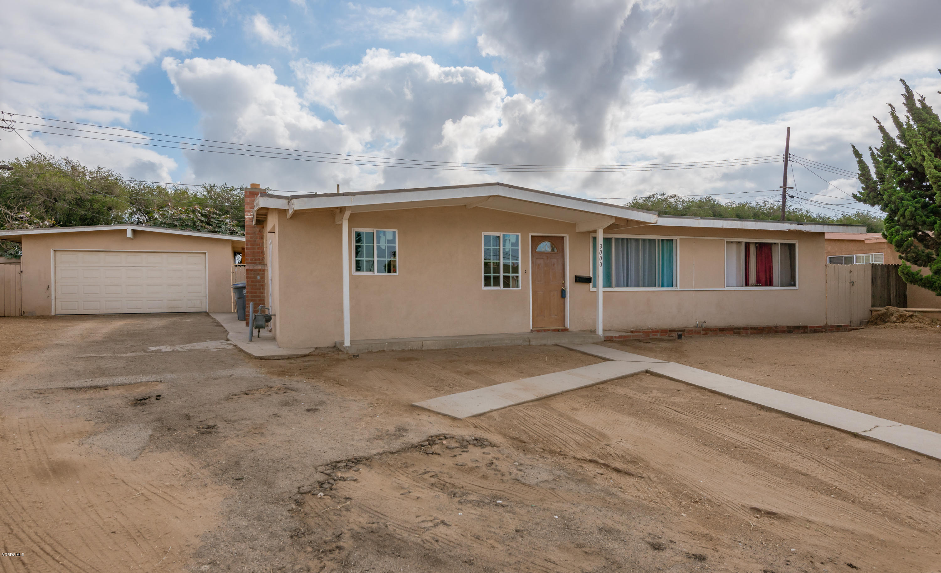 3000 Madera Place Oxnard, CA 93033 - Photo 1 of 18 01-Street View
