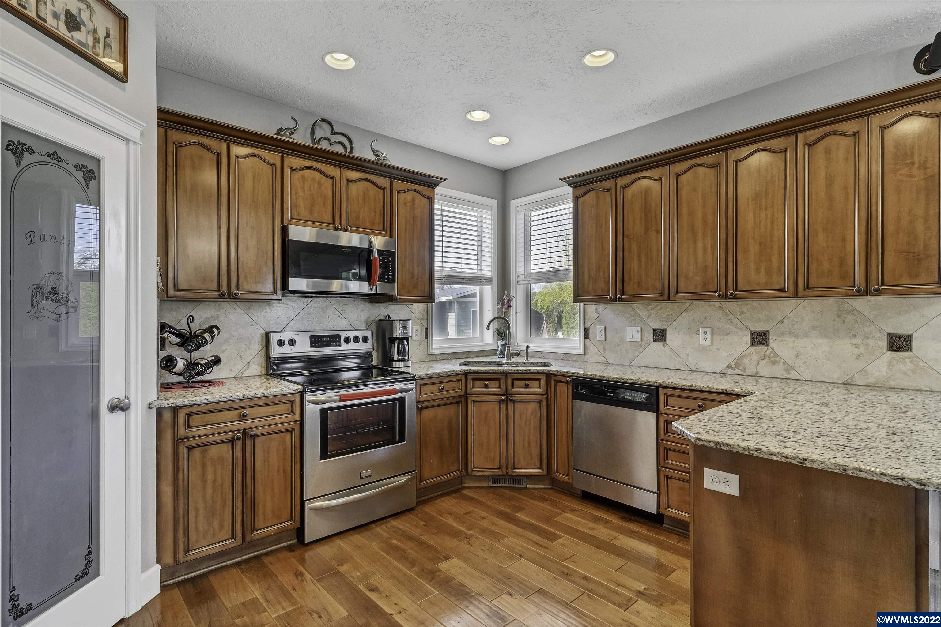 5465 Ramp Street Northeast Salem, OR 97305 - Photo 3 of 41 Gallery Image 3