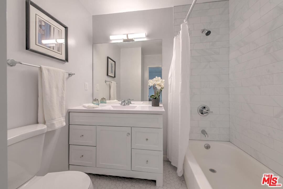 6600 Ruffner Avenue Lake Balboa, CA 91406 - Photo 7 of 20 Gallery Image 7
