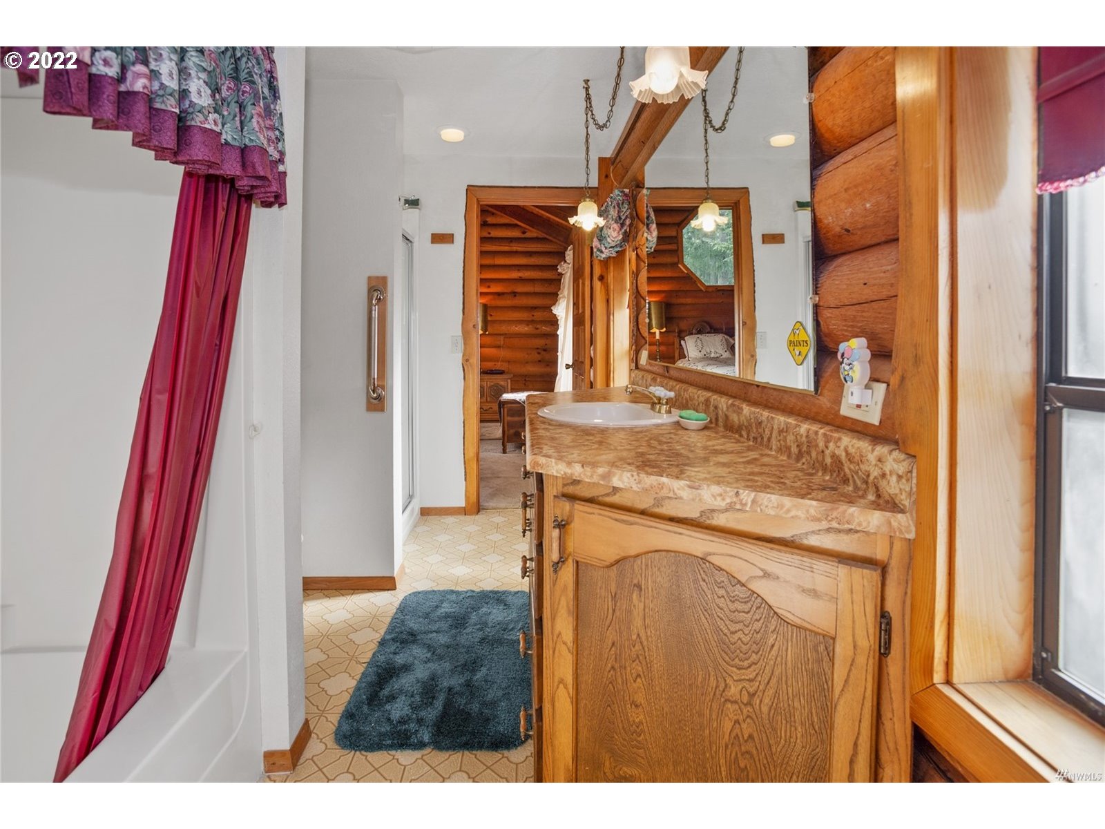 248 Coma Road Winlock, WA 98596 - Photo 19 of 30 a view of a living room