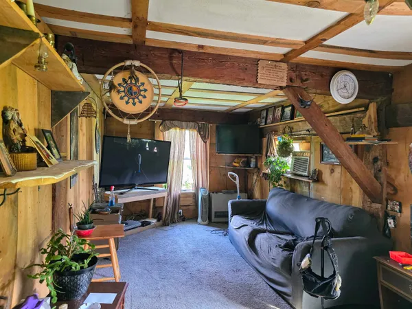 $225,000 | 682 Goose Lane, Bath, NH 03740