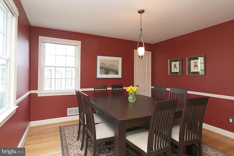 8209 Maple Ridge Road Bethesda, MD 20814 - Photo 2 of 26 Separate Dining Room
