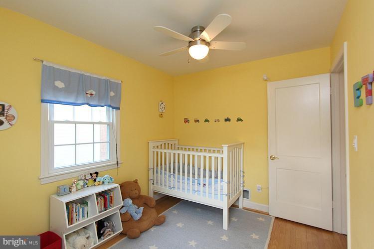 8209 Maple Ridge Road Bethesda, MD 20814 - Photo 10 of 26 Bedroom #3