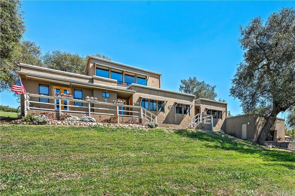 10950 Fox Springs Road Fallbrook, CA 92028 - Photo 1 of 23