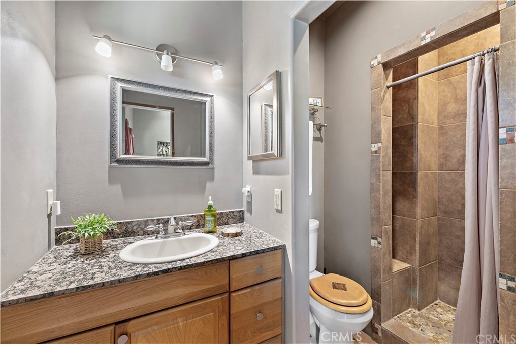 10950 Fox Springs Road Fallbrook, CA 92028 - Photo 15 of 23