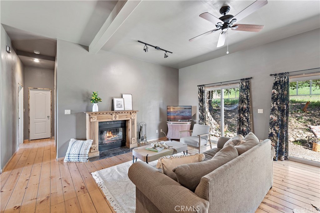 10950 Fox Springs Road Fallbrook, CA 92028 - Photo 8 of 23