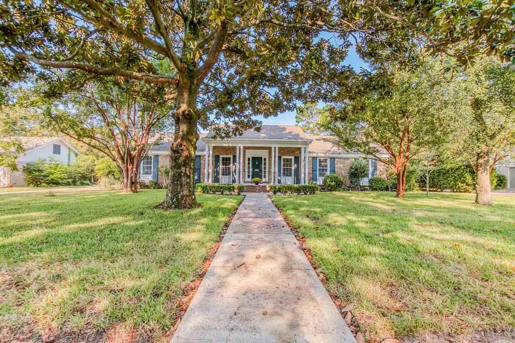 4131 Westfield Road Pensacola, FL 32503 - Photo 2 of 35 Gallery Image 2