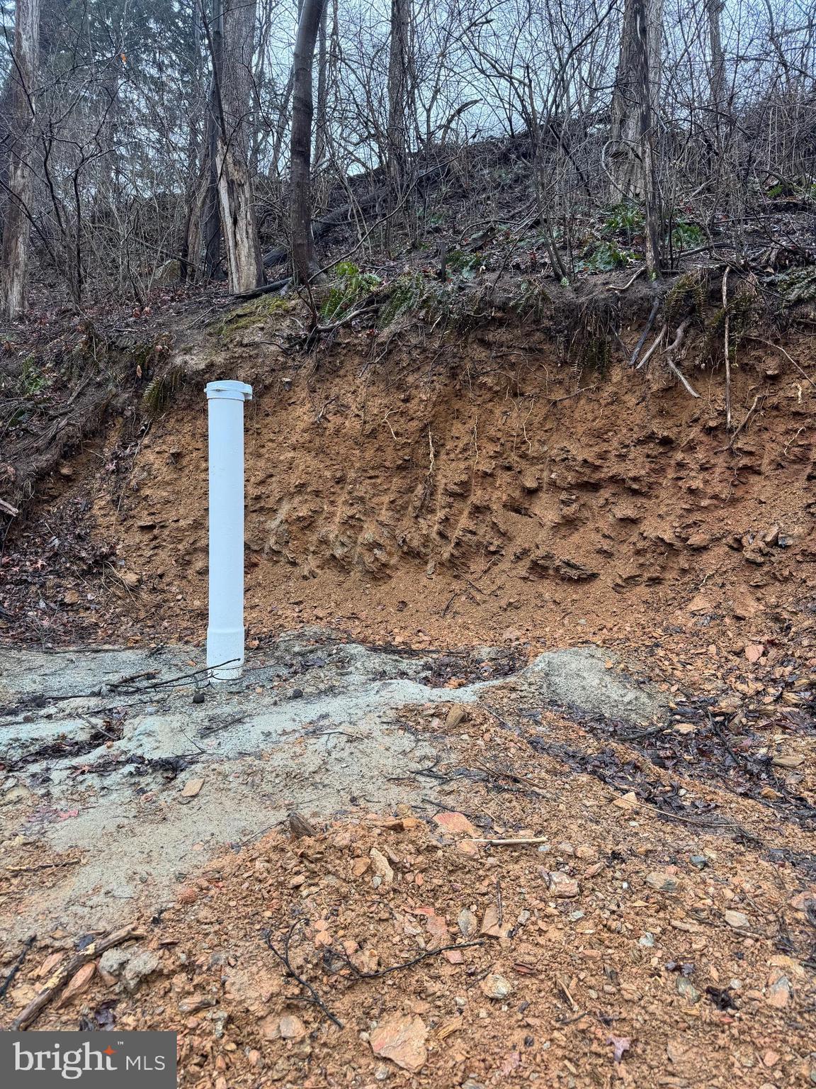 Neill Run Road Delta, PA 17314 - Photo 8 of 14 a street view with wooden fence