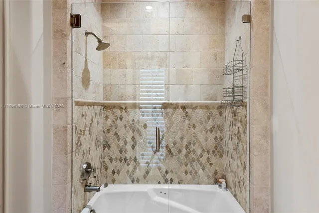 $8,995,000 | 3201 Northeast 27th Avenue, Lighthouse Point, FL 33064