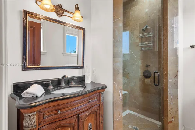 $8,995,000 | 3201 Northeast 27th Avenue, Lighthouse Point, FL 33064