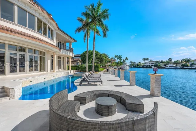 $8,995,000 | 3201 Northeast 27th Avenue, Lighthouse Point, FL 33064
