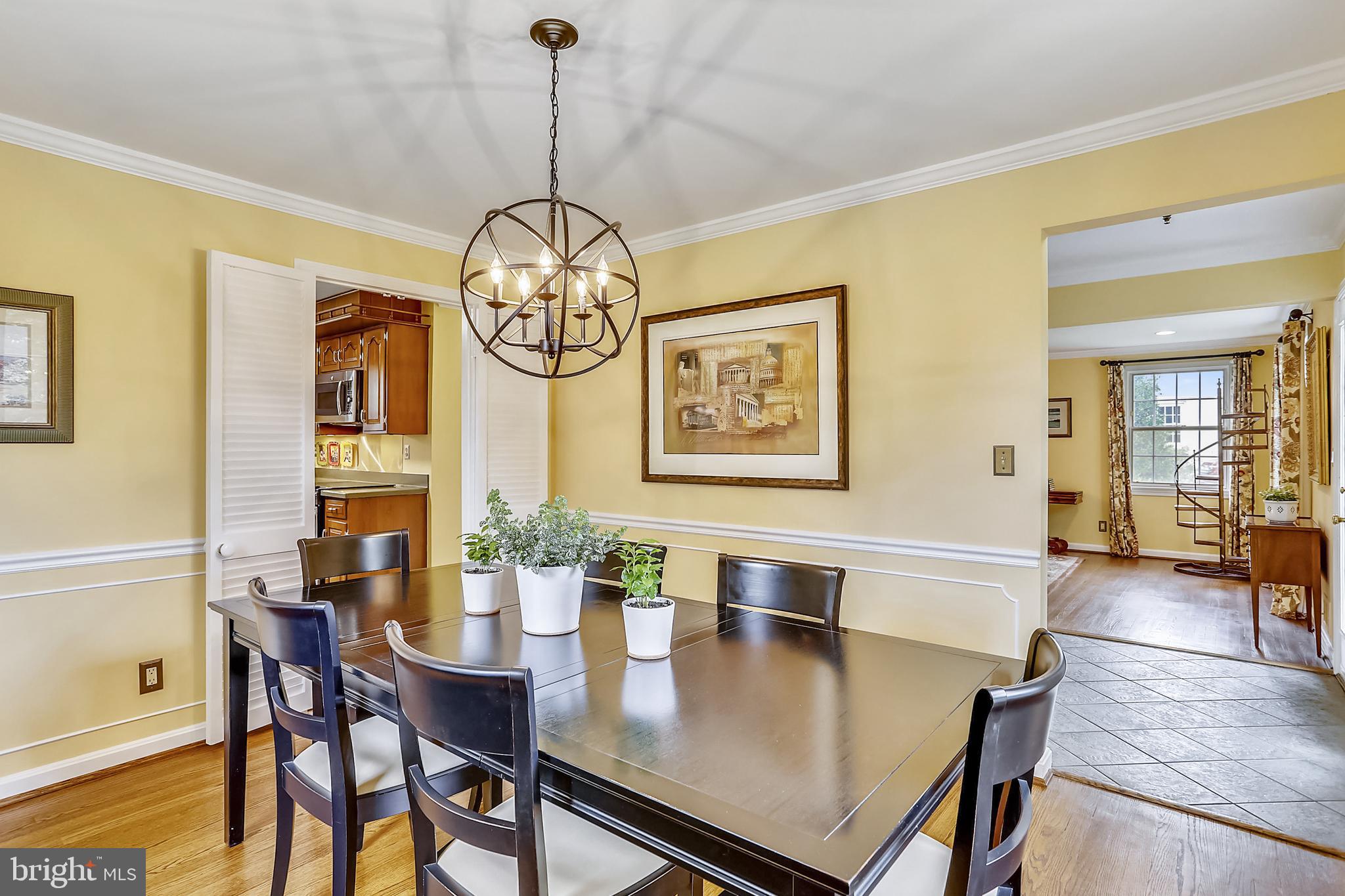 5016 Sangamore Road Bethesda, MD 20816 - Photo 8 of 31 Dining room