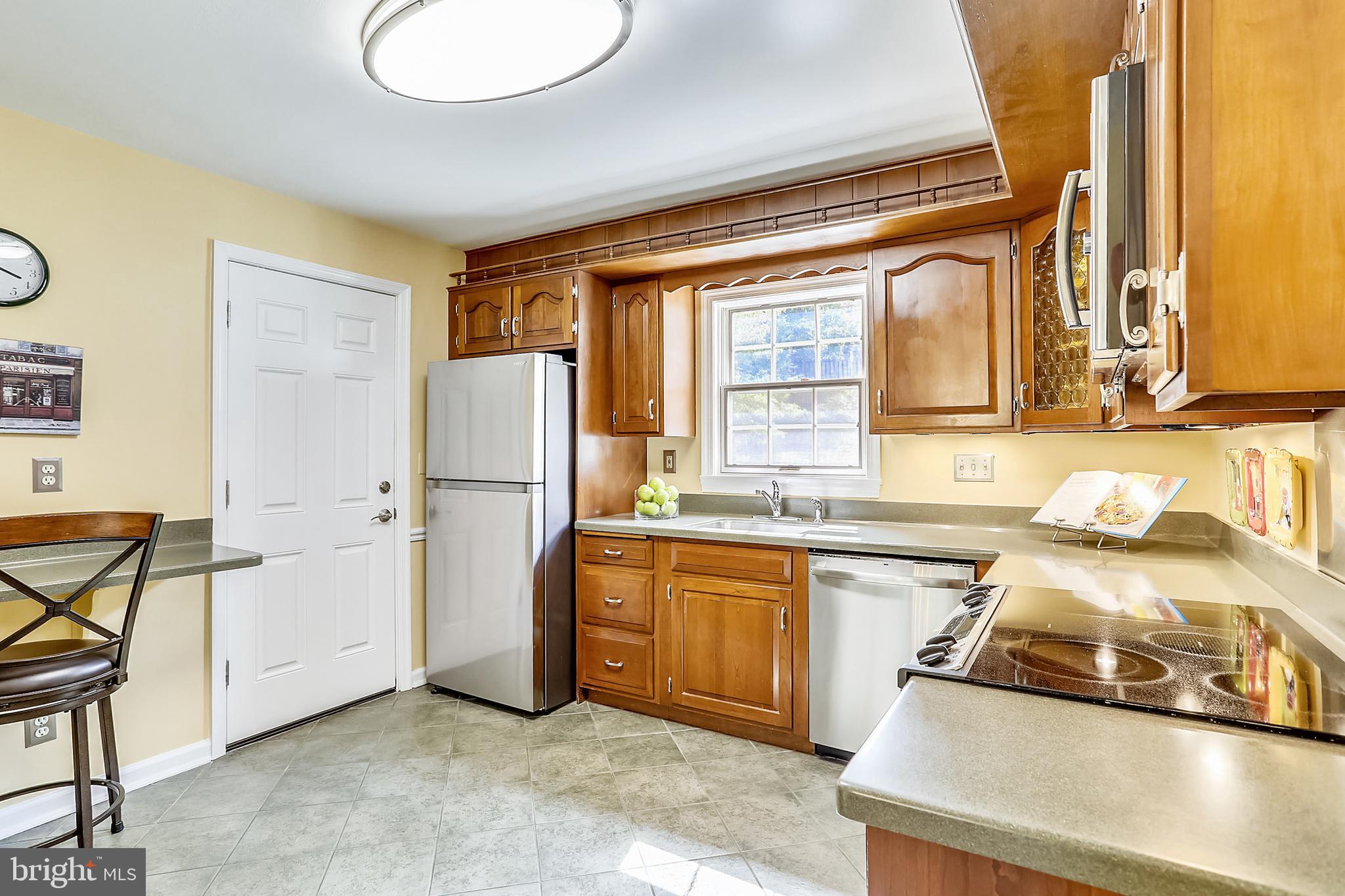 5016 Sangamore Road Bethesda, MD 20816 - Photo 9 of 31 Kitchen