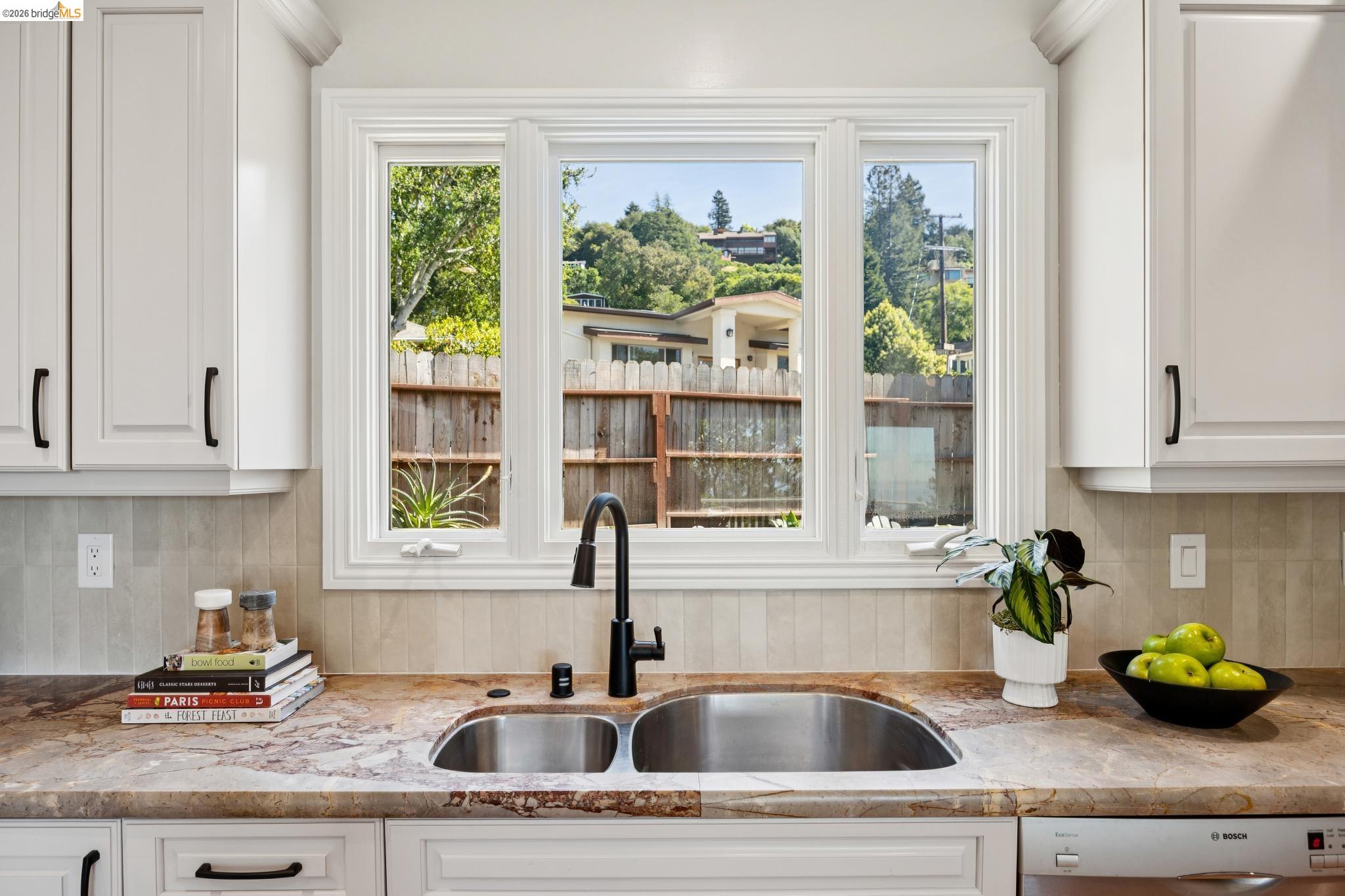 2924 Shasta Road Berkeley, CA 94708 - Photo 14 of 38