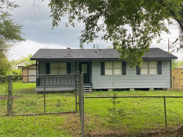 $174,900 | 518 Big Deer Drive, Crosby, TX 77532