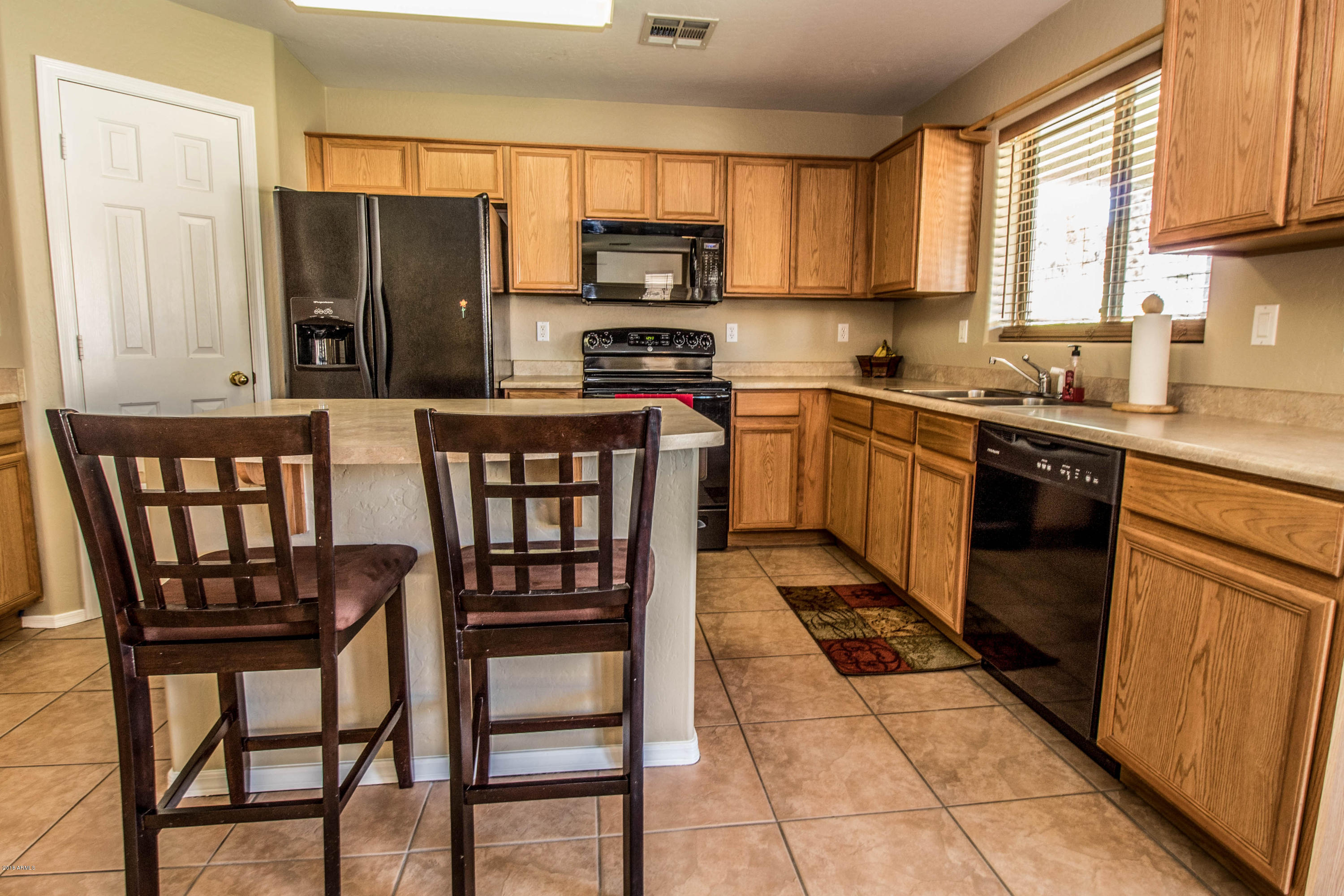4191 South Sawmill Road Gilbert, AZ 85297 - Photo 9 of 30 IMG_0110
