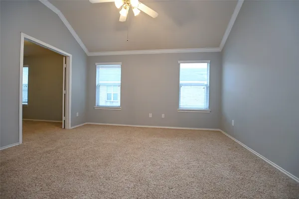 $2,350 | 6104 Promenade Lane, Pearland, TX 77584