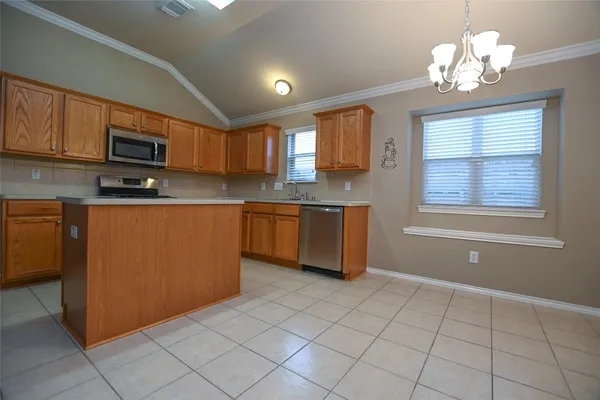 $2,350 | 6104 Promenade Lane, Pearland, TX 77584