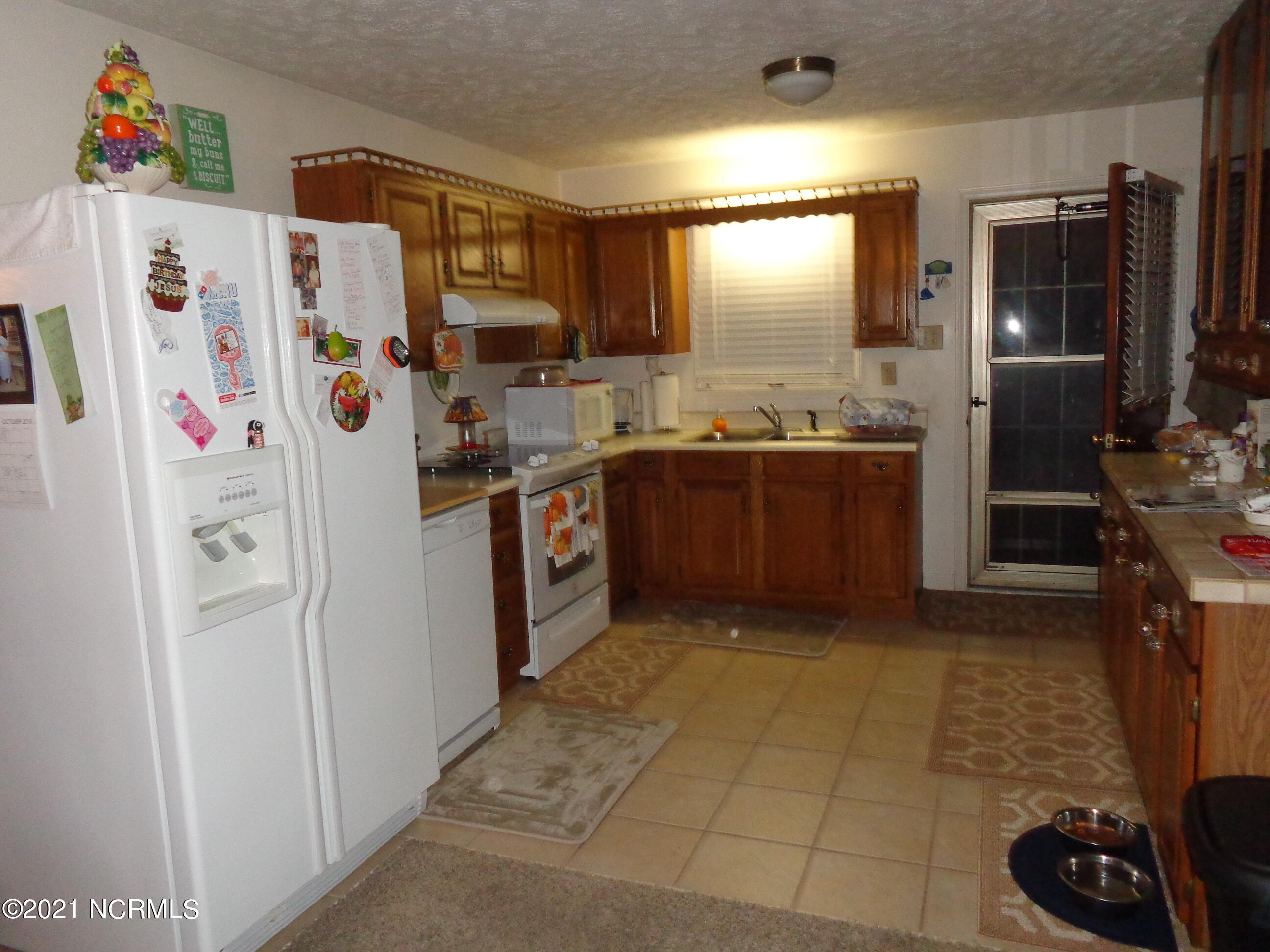 158 Murray Manor Lane Rockingham, NC 28379 - Photo 2 of 45 Large kitchen