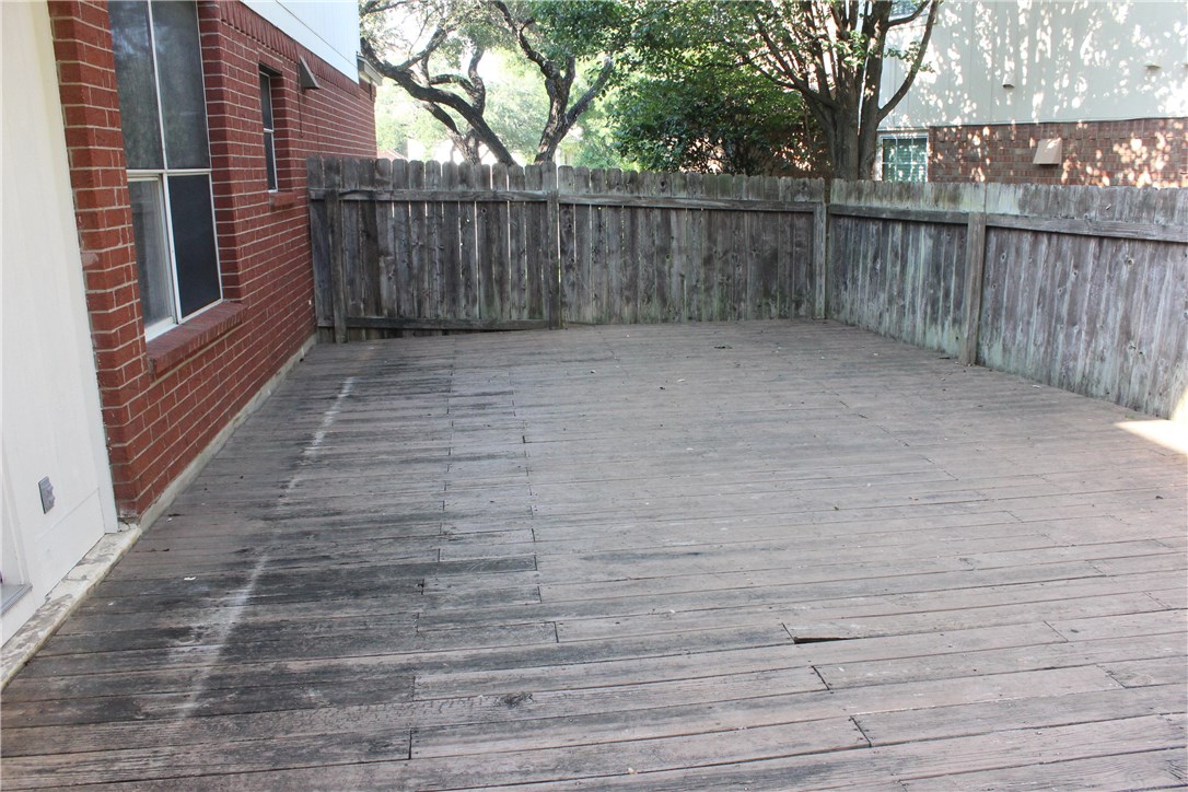 7801 Varcella Trail Austin, TX 78729 - Photo 23 of 26 a view of wooden deck