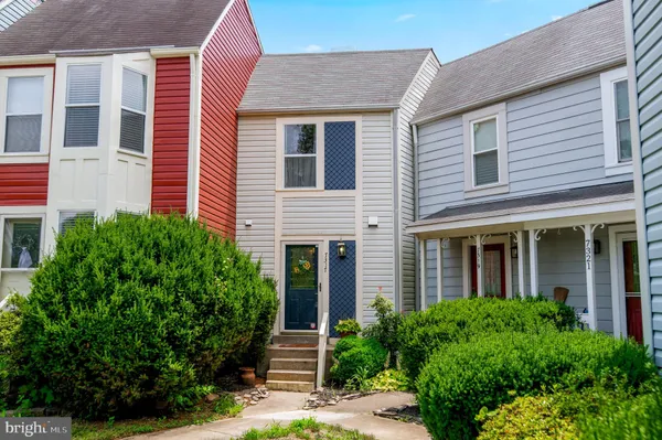 $2,900 | 7317 Castleberg Court, Alexandria, VA 22315