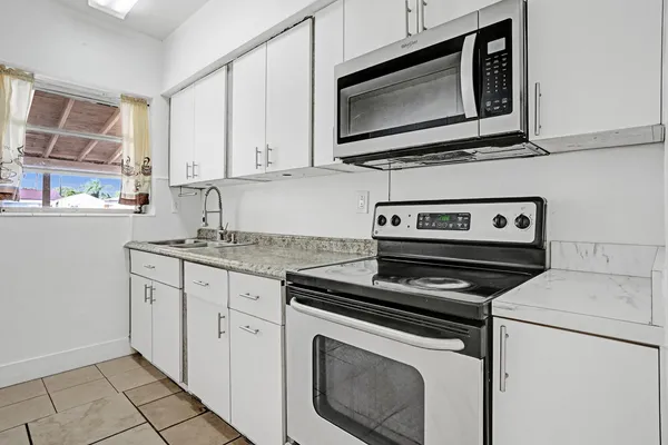 $479,000 | 251 East 57th Street, Hialeah, FL 33013