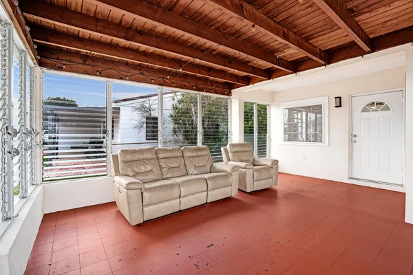 $479,000 | 251 East 57th Street, Hialeah, FL 33013