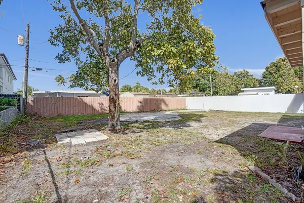 $479,000 | 251 East 57th Street, Hialeah, FL 33013