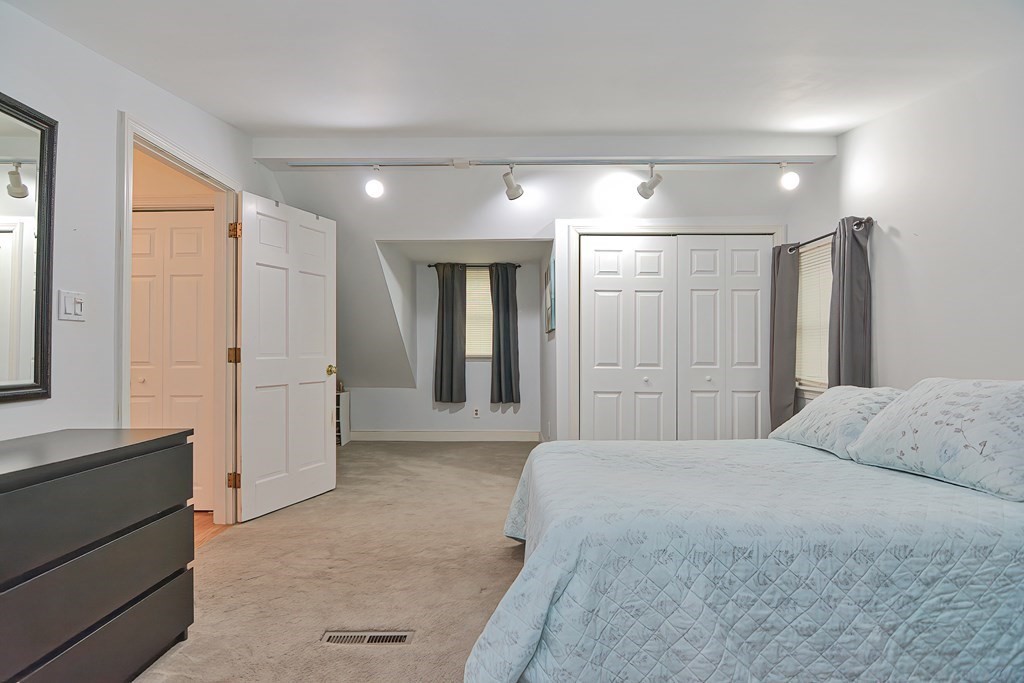 4 President Road Boston, MA 02132 - Photo 19 of 31 Gallery Image 19