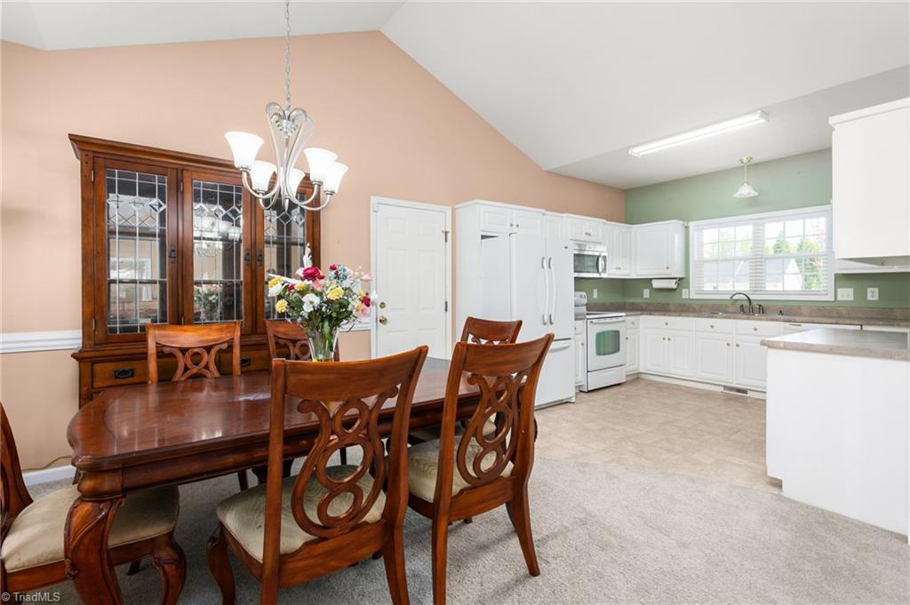 213 Drake Lane Mebane, NC 27302 - Photo 13 of 39