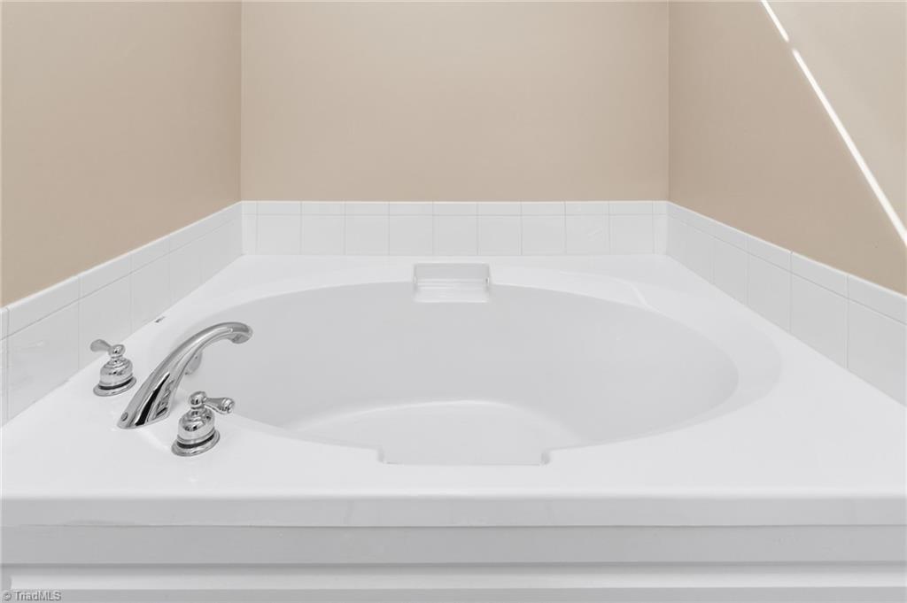 213 Drake Lane Mebane, NC 27302 - Photo 23 of 39