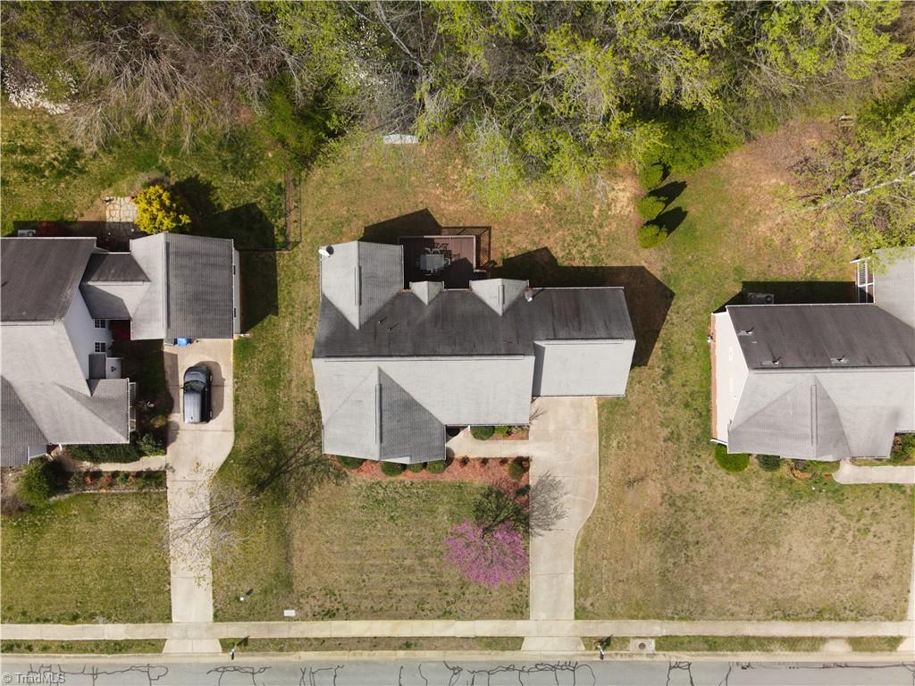 213 Drake Lane Mebane, NC 27302 - Photo 4 of 39