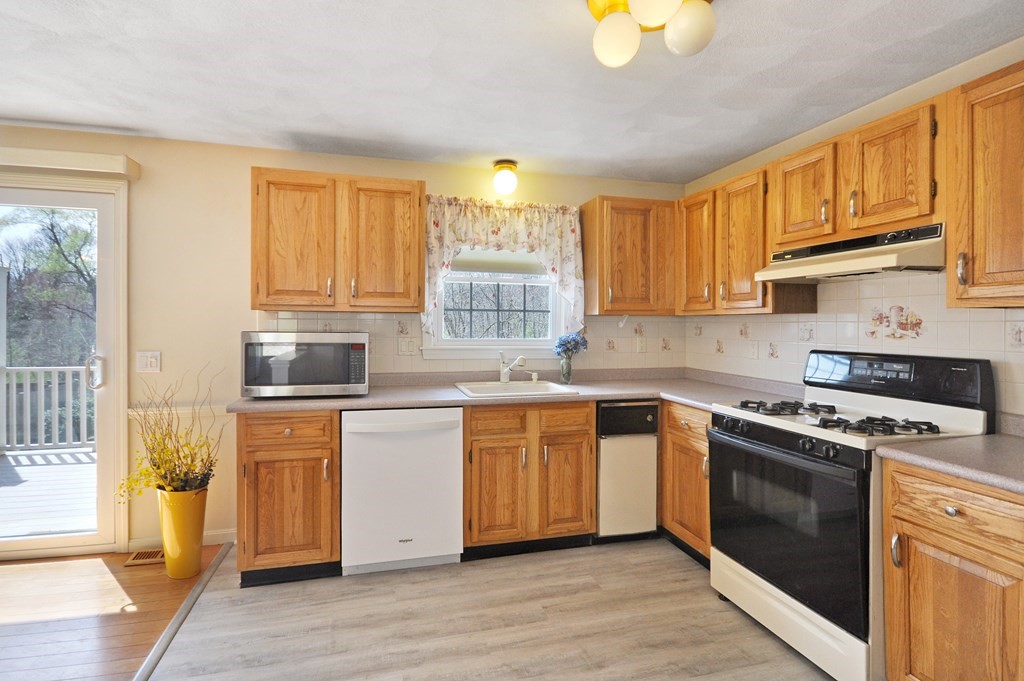 6 Apple Ridge Road, Unit 6 Maynard, MA 01754 - Photo 11 of 34 Gallery Image 11