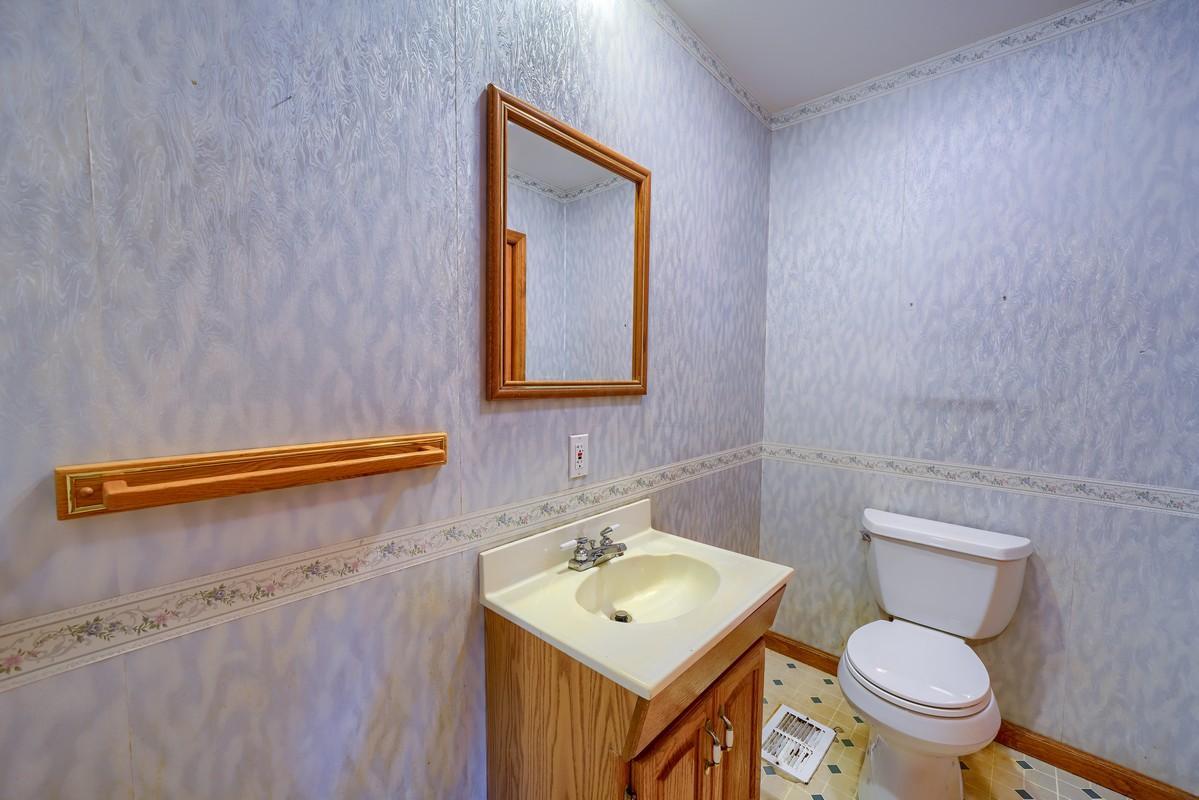 6225 Faircrest Road Columbus, OH 43229 - Photo 13 of 37 Gallery Image 13