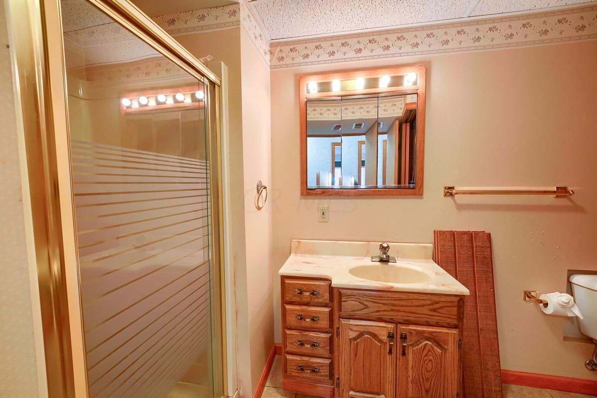 6225 Faircrest Road Columbus, OH 43229 - Photo 8 of 37 Gallery Image 8
