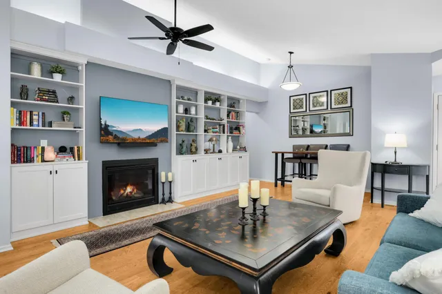 $364,900 | 523 Lovell Avenue West, Roseville, MN 55113