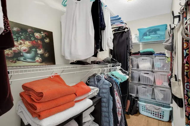 $364,900 | 523 Lovell Avenue West, Roseville, MN 55113