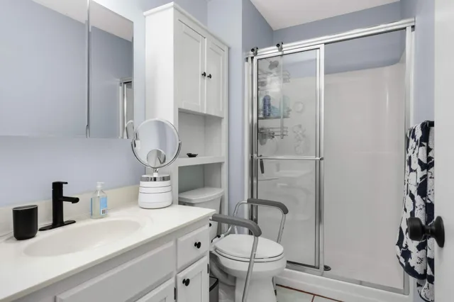 $364,900 | 523 Lovell Avenue West, Roseville, MN 55113