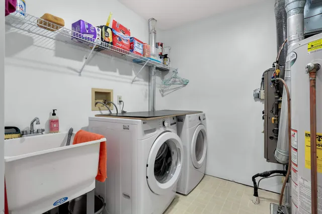 $364,900 | 523 Lovell Avenue West, Roseville, MN 55113