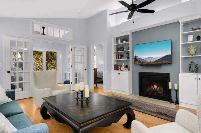 $364,900 | 523 Lovell Avenue West, Roseville, MN 55113