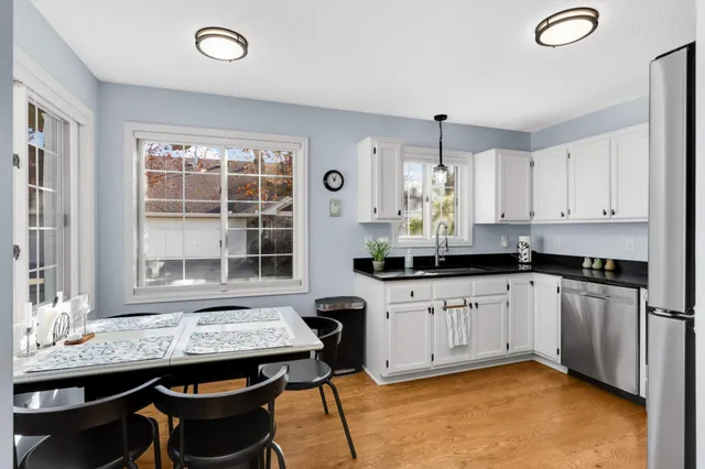 $364,900 | 523 Lovell Avenue West, Roseville, MN 55113