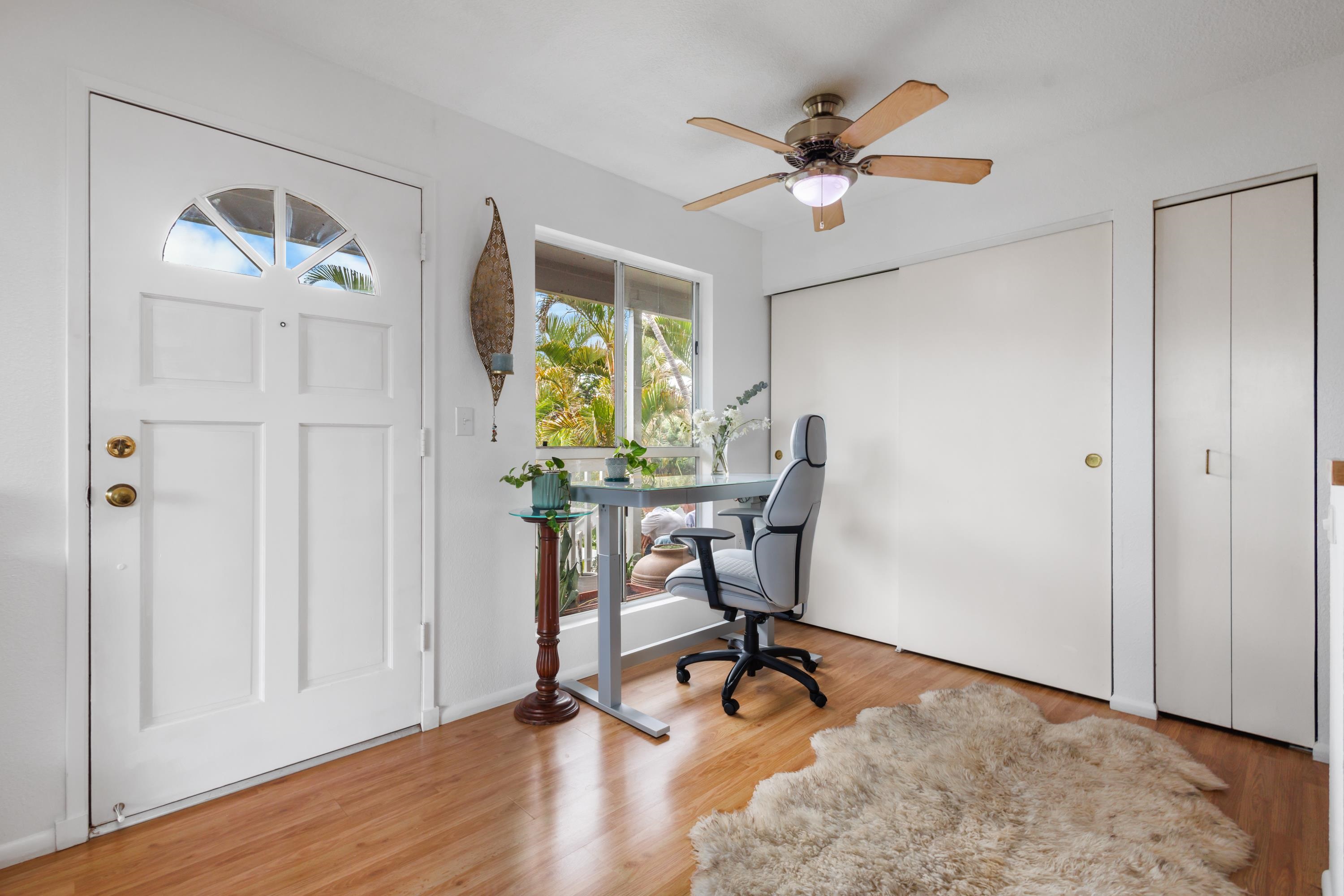 160 Keonekai Road, Unit 22201 Kihei, HI 96753 - Photo 13 of 37 a view of a workspace with furniture and a window