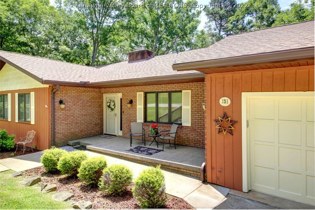 131 Ridgewood Forest Road St. Albans, WV 25177 - Photo 4 of 33 Gallery Image 4