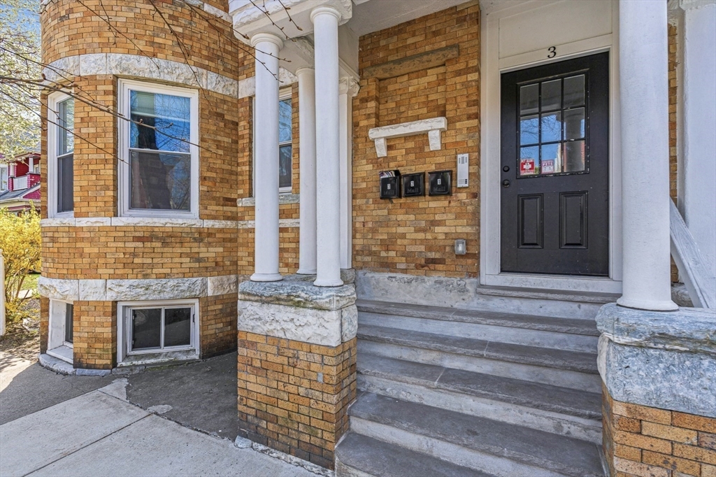 3 Roslin Street, Unit 2 Boston, MA 02124 - Photo 17 of 18