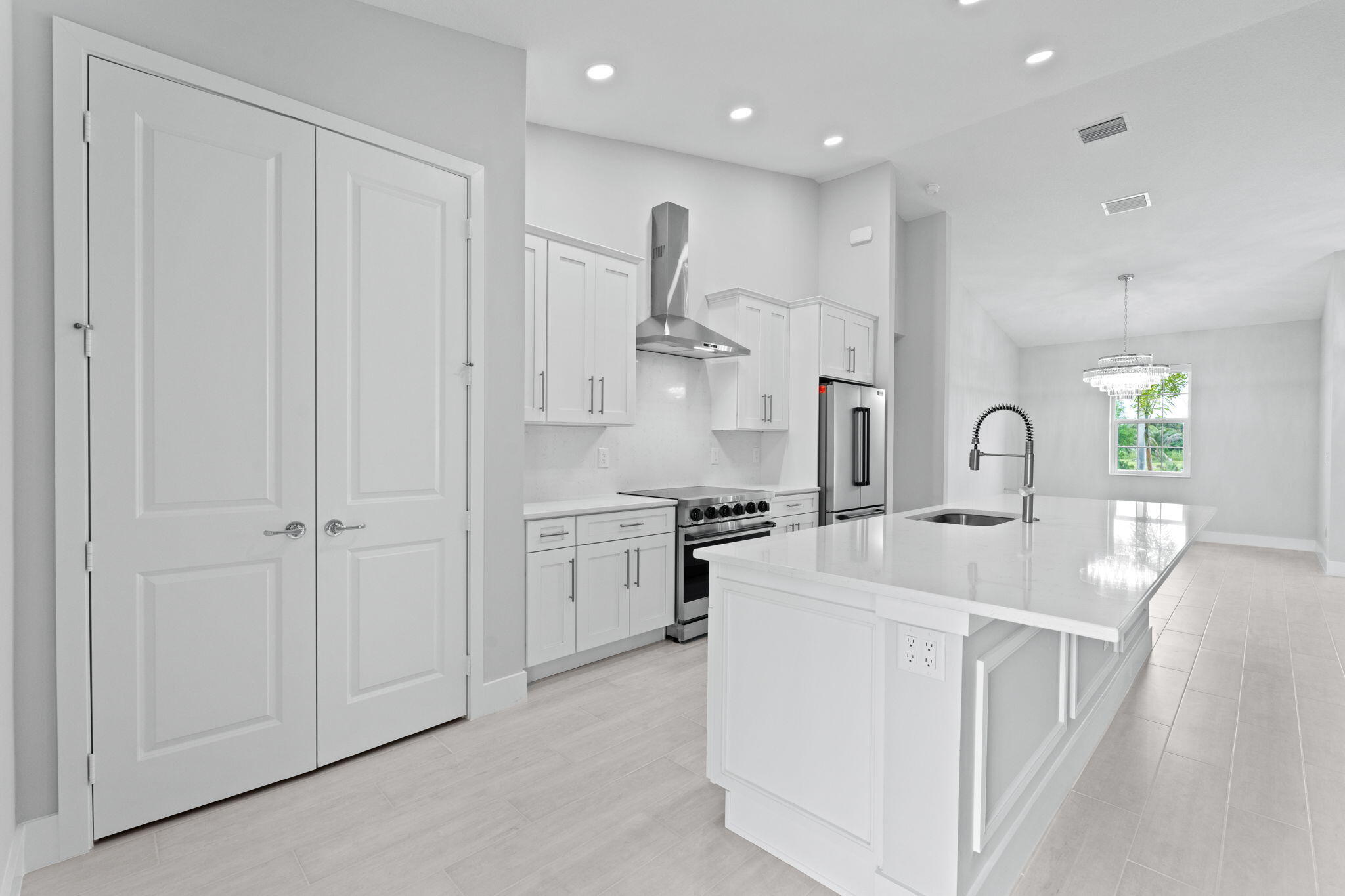 11299 42nd Road North Royal Palm Beach, FL 33411 - Photo 11 of 50 Kitchen/Pantry