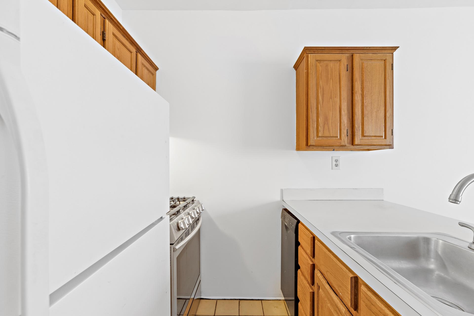 82 Jackson Street, Unit B5 Hoboken, NJ 07030 - Photo 5 of 14 a bathroom with a sink and a bathtub