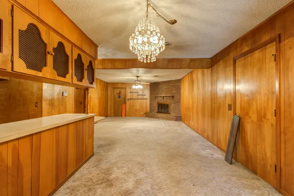 a view of an entryway