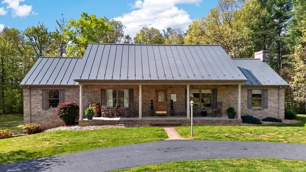 $634,500 | 576 Vinegar Hill Road, Churchville, VA 24421