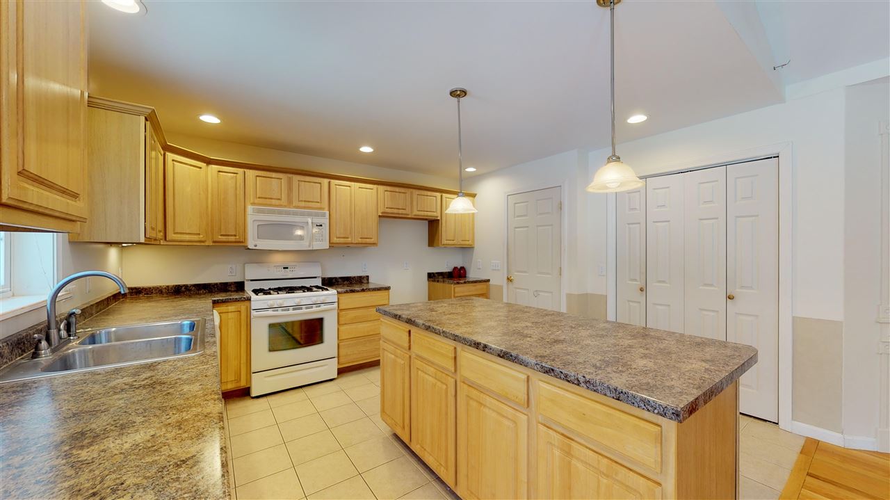 6 Endeavors Lane Swanton, VT 05488 - Photo 4 of 12 Gallery Image 4