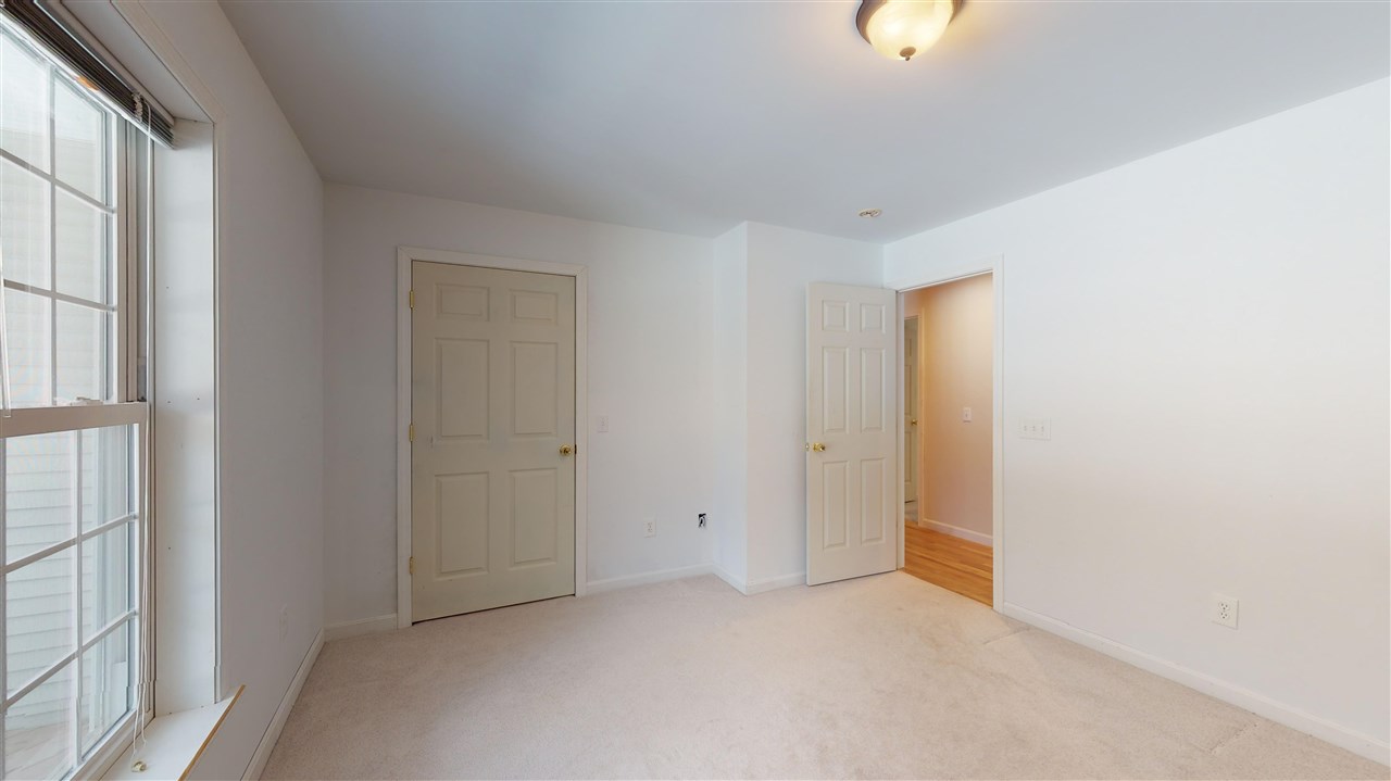 6 Endeavors Lane Swanton, VT 05488 - Photo 7 of 12 Gallery Image 7